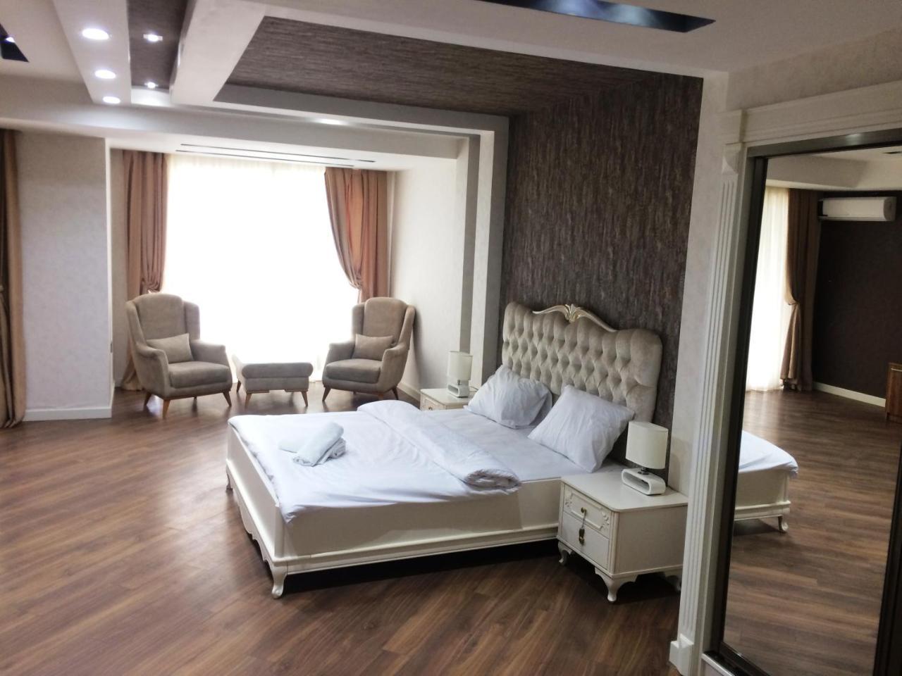 Park Azure Apartment Deluxe 2 Bedroom Baku Exterior foto